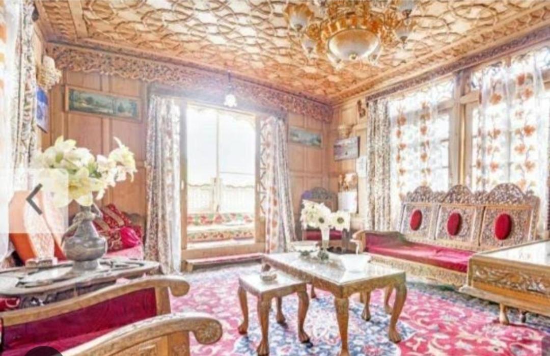 ホテル New Minar Group Of Houseboats Srīnagar エクステリア 写真